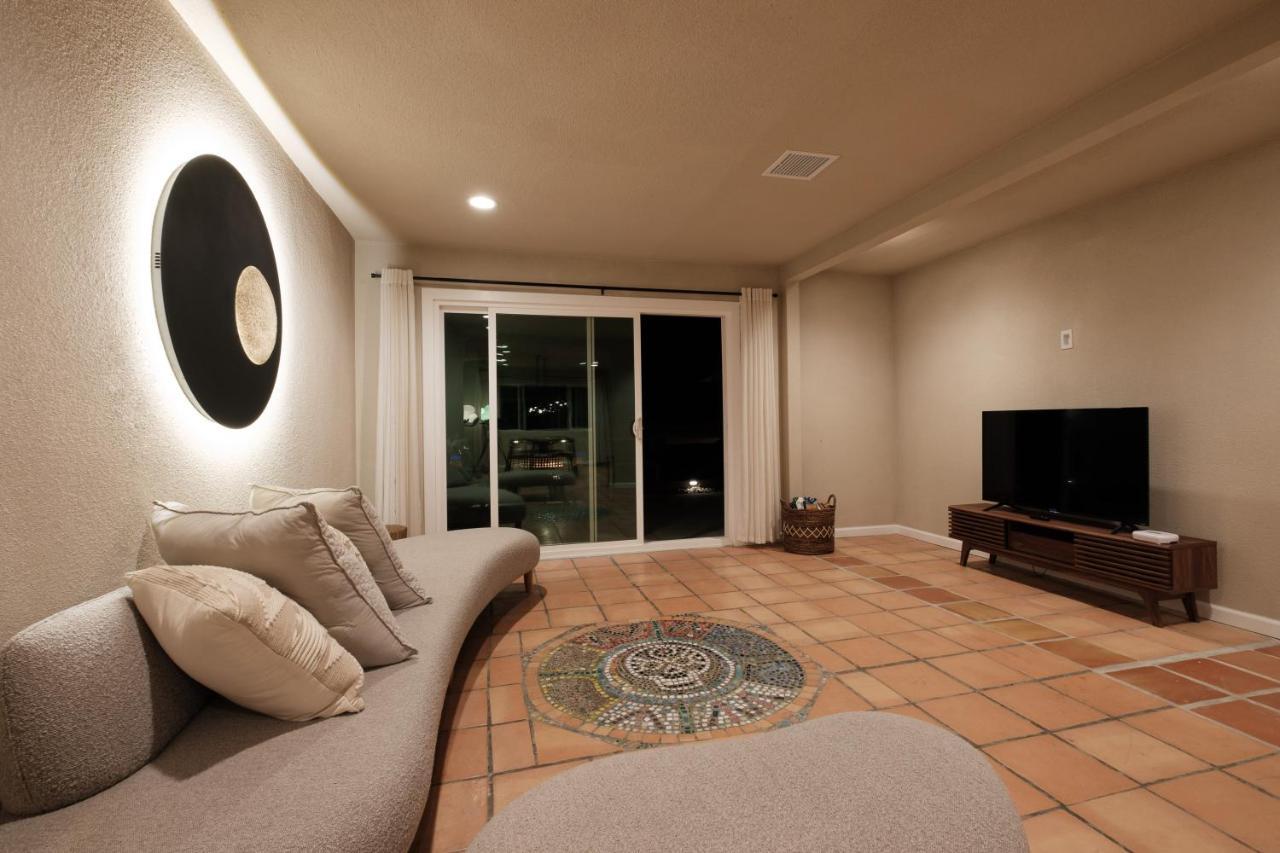 @ Marbella Lane - The Moon Designer Home Right Behind The Jtnp ジョシュア・ツリー エクステリア 写真