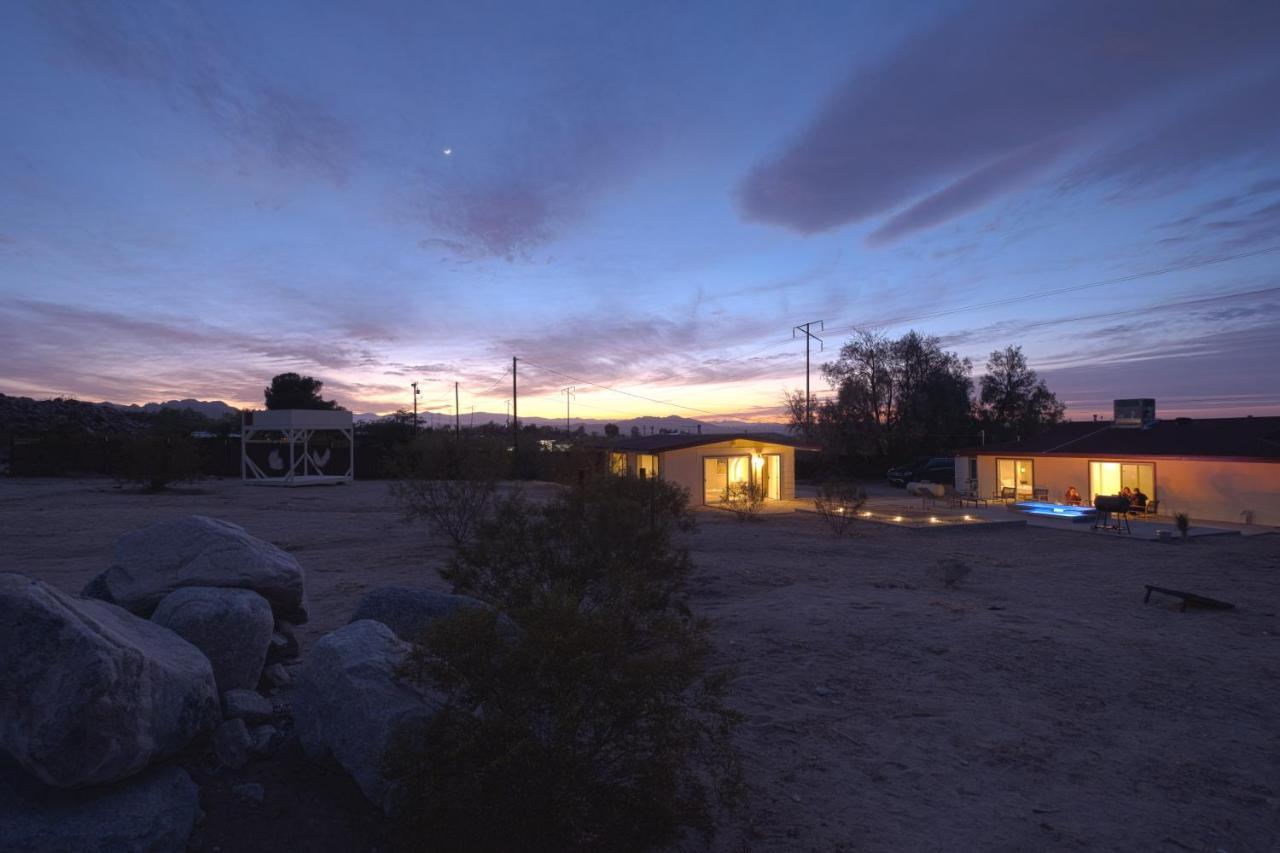 @ Marbella Lane - The Moon Designer Home Right Behind The Jtnp ジョシュア・ツリー エクステリア 写真